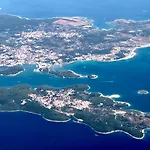 Tiego Villa *