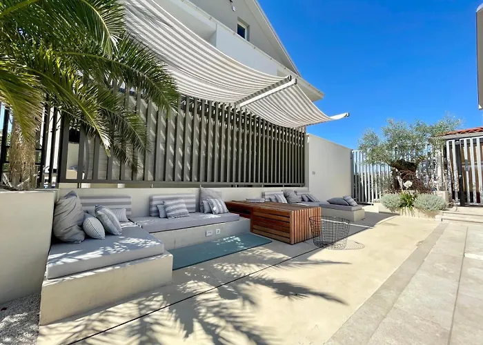 Tiego Villa