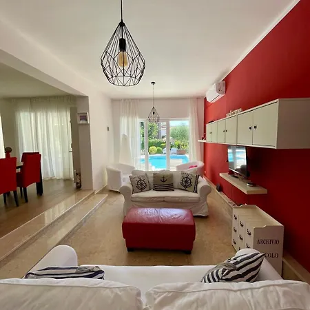 Villa Tiego