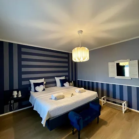 Tiego Villa *